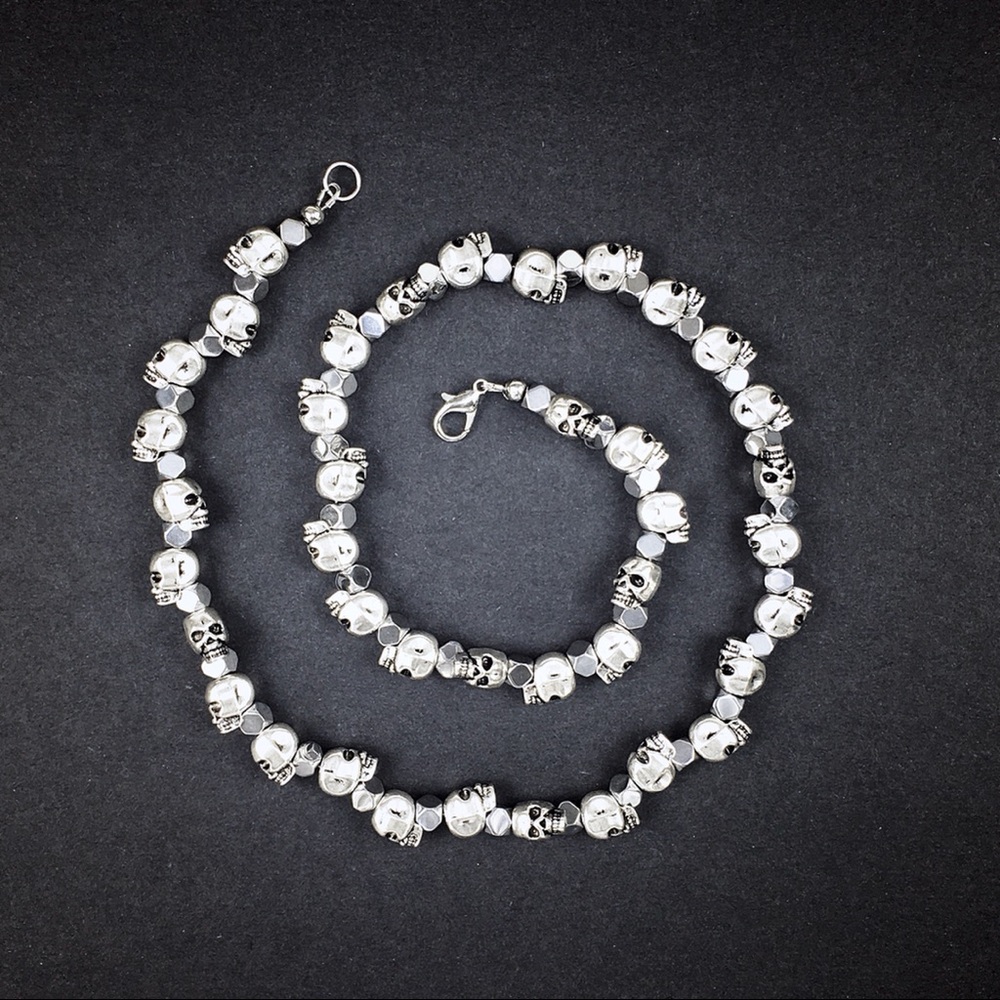 24” Silver Skull & Hematite Beaded Necklace Chain - Picture 3 of 5